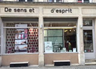 Salon de Manucure SPA De Sens et d'Esprit 0