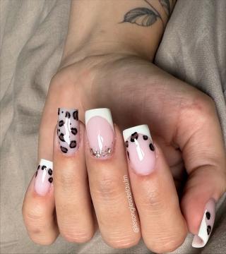 Salon de Manucure Les ongles de Lau 0