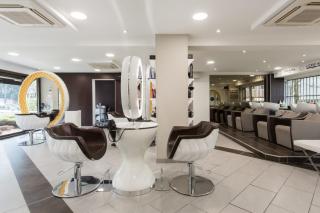 Salon de Manucure Vintage Coiffure & Beauté By V.N.T.G 0