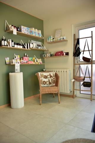 Salon de Manucure L' ATELIER DES P'TITS SOINS 1