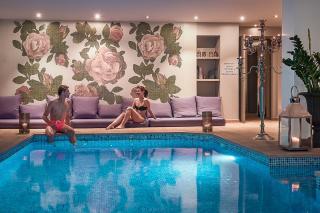 Salon de Manucure SR Mazarine, Spa - Boutique 0