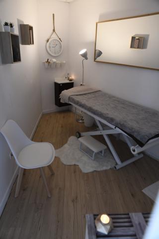 Salon de Manucure Institut kalaya POUSSAN 2