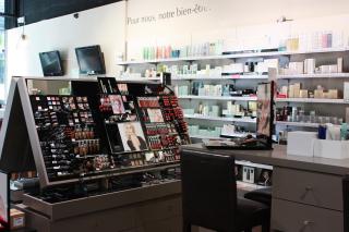 Salon de Manucure Parfumerie Mireille 1