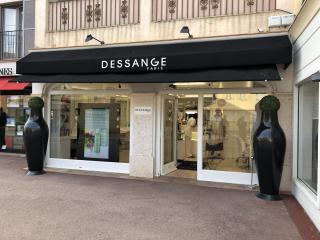 Salon de Manucure DESSANGE - Coiffeur Saint Tropez 0