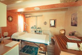 Salon de Manucure Esthétique massage chromothérapie Montfavet proche Avignon 0