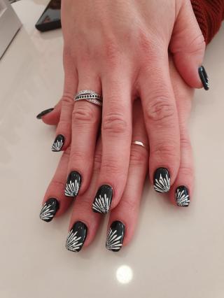 Salon de Manucure L'onglerie de Vy 0