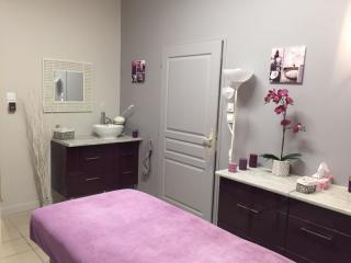 Salon de Manucure Justine Beauté : Estheticienne en institut et centre d’épilation définitive au laser 0