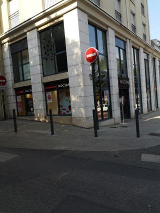 Salon de Manucure Nocibé - ROMANS 0