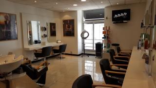 Salon de Manucure DESSANGE - Coiffeur Blois 0