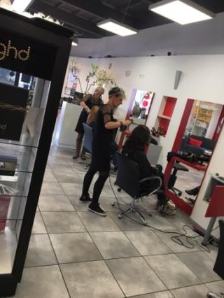 Salon de Manucure Beauty Family 0