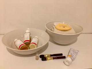 Salon de Manucure Esthétique Anne Ponnelle - Soins Dr.Hauschka 0