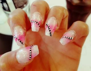 Salon de Manucure Institut de Beauté - Chez Monica 2