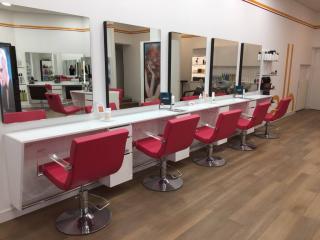 Salon de Manucure Camille Albane - Coiffeur Strasbourg 0