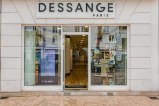 Salon de Manucure DESSANGE - Coiffeur Tours 0