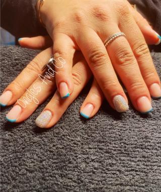 Salon de Manucure Ongles and Co 1