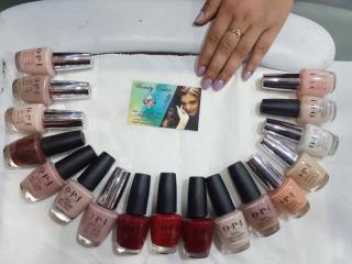 Salon de Manucure Beauty Center 0