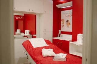 Salon de Manucure Institut Guinot (République) 0