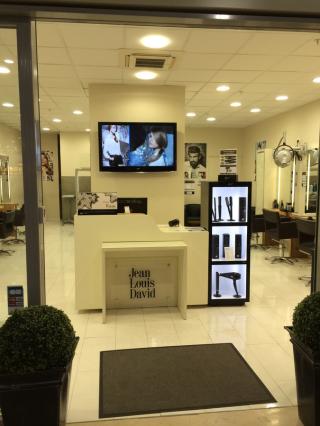 Salon de Manucure L' Authentique Le salon - coiffeur saint jean du falga 0