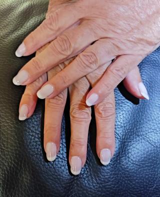 Salon de Manucure Beauty and joy (esthéticienne diplômée) 0