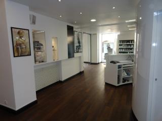 Salon de Manucure DESSANGE - Coiffeur Metz 0