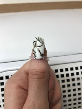 Salon de Manucure L'art de l'ongle / Prothésiste ongulaire 0