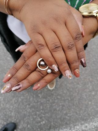 Salon de Manucure Chrissynnails 2