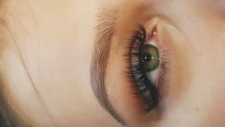 Salon de Manucure La maison du cil Conflans - extension de cils- microneedling- microblading 0