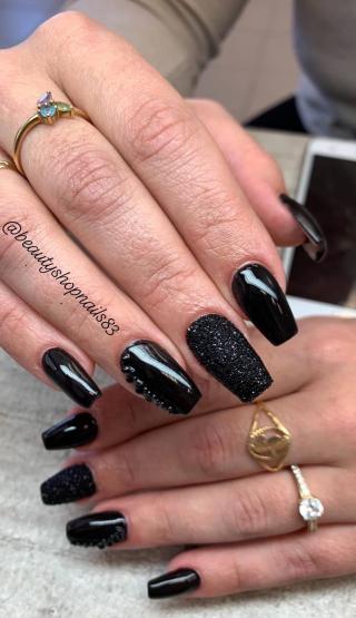 Salon de Manucure Beauty Shop 83 ( Ongles) 0