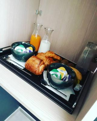 Salon de Manucure Institut & Spa Sigrid Beauté 0