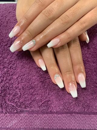 Salon de Manucure Institut de Beauté - L'Orchidée 1