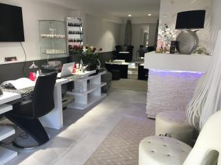 Salon de Manucure STUDIO: TATOO - DERMO - ESTHETIQUE 0