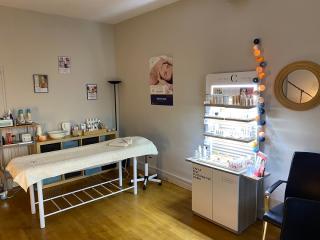 Salon de Manucure Institut Être et paraître - Craponne 0