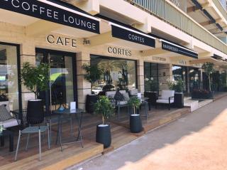 Salon de Manucure Salon Cortès, Coiffure & Esthétique 0