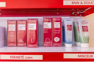 Salon de Manucure Institut Guinot 0