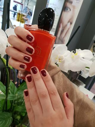 Salon de Manucure Ongles'Cils'Maquillage Permanent 0