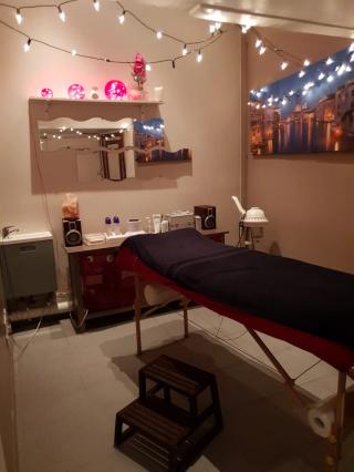 Salon de Manucure Seven Coiffure Paris 2