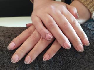 Salon de Manucure Delly d'Ongles 1