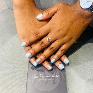 Salon de Manucure La Parent'Aise 0