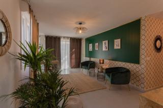 Salon de Manucure Institut Pretty Woman - Spécialiste du regard 1