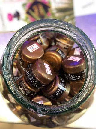 Salon de Manucure Black Sun Solarium 0