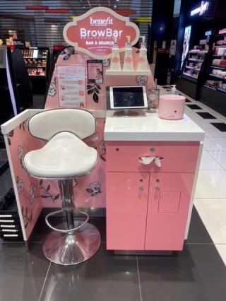 Salon de Manucure Benefit BrowBar Bar à Sourcils 0