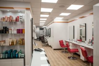 Salon de Manucure Camille Albane - Coiffeur St Omer 0