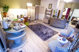 Salon de Manucure Douceur Étoilée Concept Store (prêt-à-porter, beauté, bien-être) 0