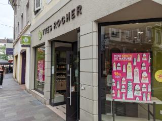 Salon de Manucure Yves Rocher 0