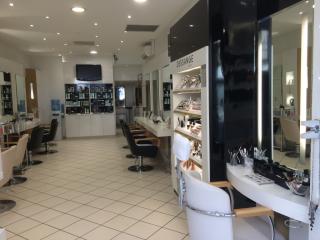 Salon de Manucure DESSANGE - Coiffeur Manosque 0