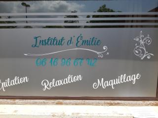 Salon de Manucure L'institut d'Emilie 0