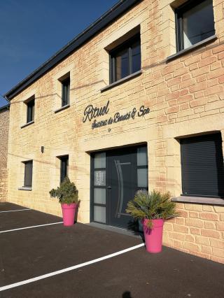 Salon de Manucure INSTITUT DE BEAUTE ET SPA RITUEL 2