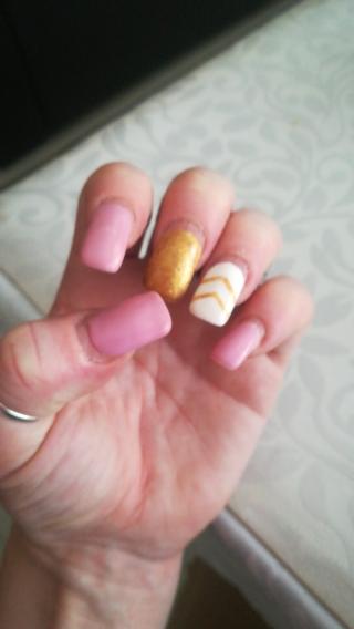 Salon de Manucure Les Ongles de vos Rêves 1