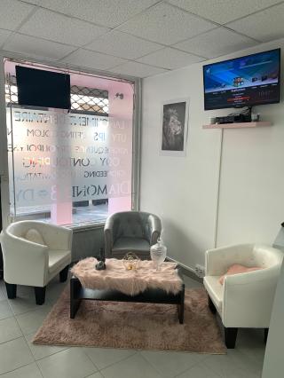 Salon de Manucure DiamondBody 0