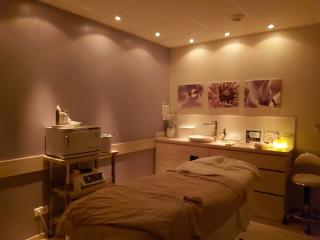 Salon de Manucure Yves Rocher 1